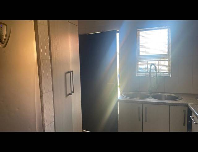 3 BEDROOM FREESTANDING FOR SALE IN SHARON PARK